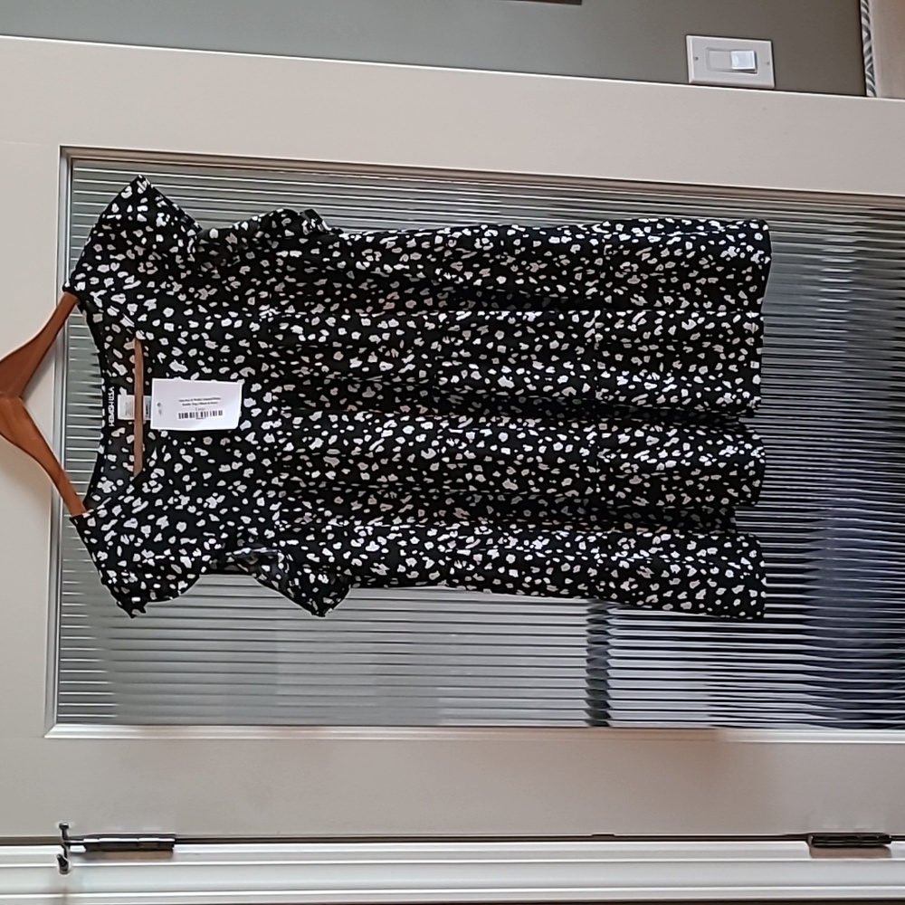 Sleeveless top